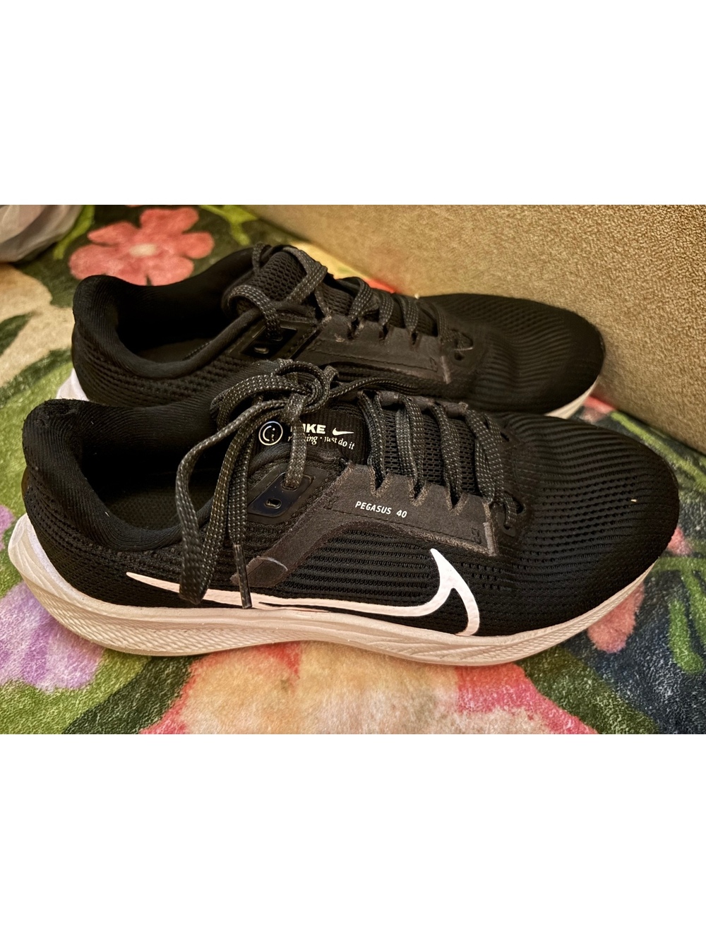 Nike Pegasus 40 Running Shoes Black White US 8.5 EU 40